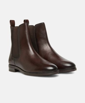 Chelsea boots