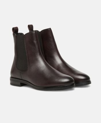 Chelsea boots