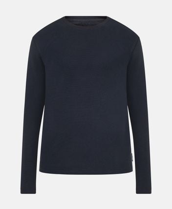 Long-sleeved top