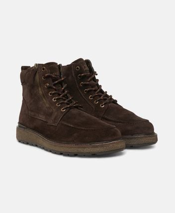 Lace-up ankle boot