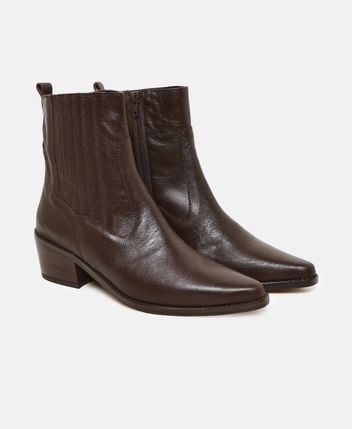 Chelsea boots
