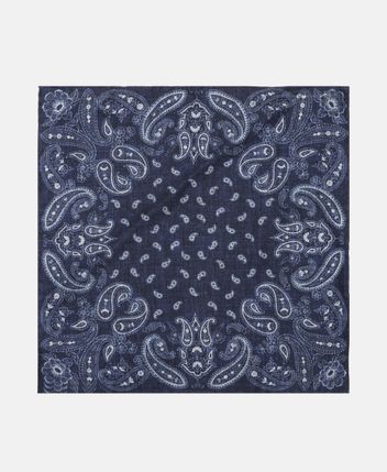 Silk pocket square