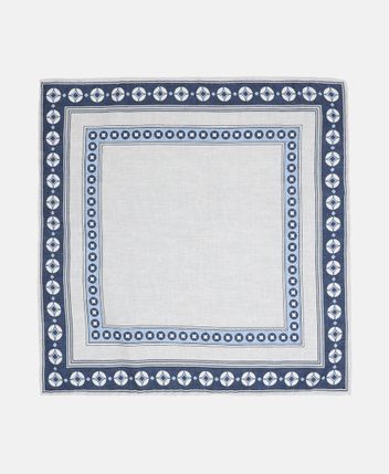 Silk pocket square