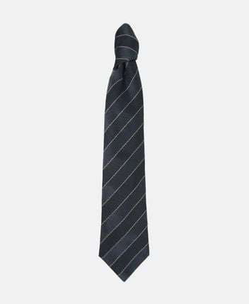 Silk tie