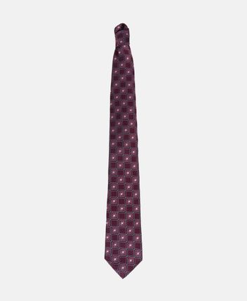 Silk tie