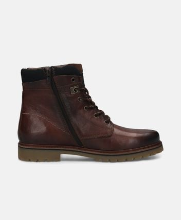 Lace-up ankle boot