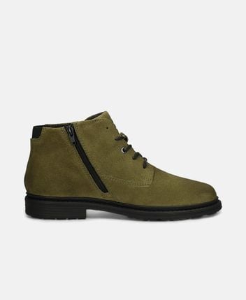 Lace-up ankle boot