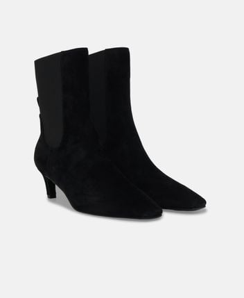 Chelsea boots