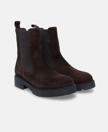 Chelsea boots