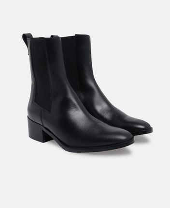 Chelsea boots