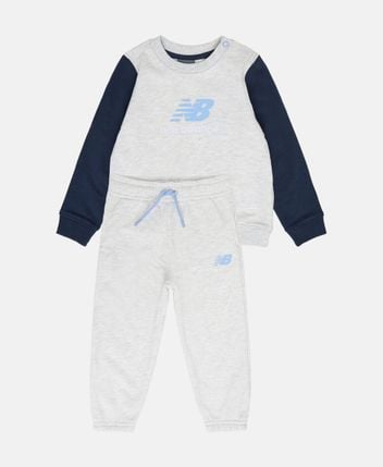 Sweatshirt and trousers set