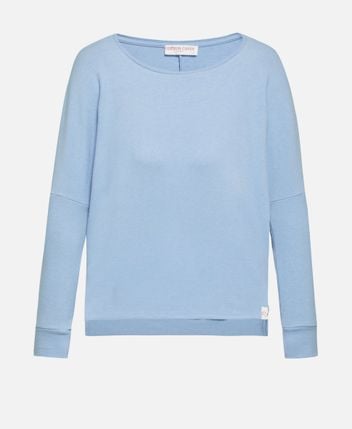 Long-sleeved top