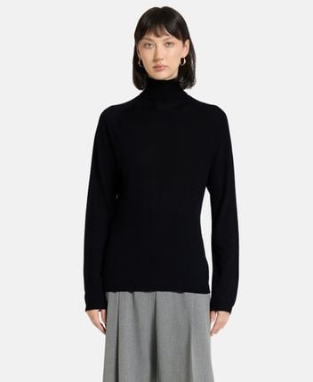 Wool pullover