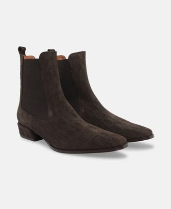 Chelsea boots