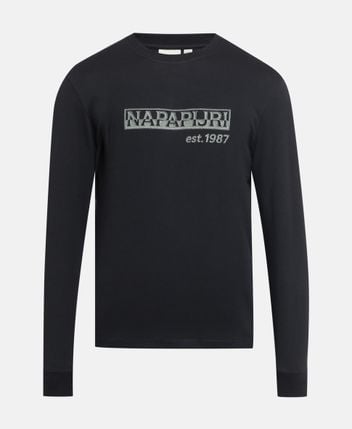 Long-sleeved top