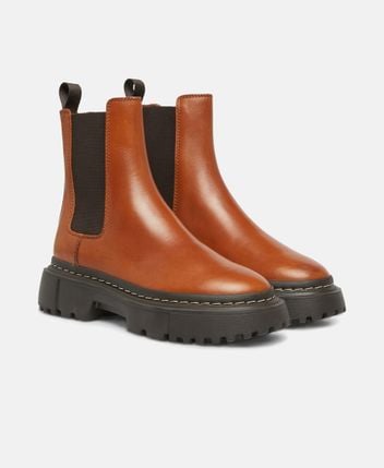 Chelsea boots