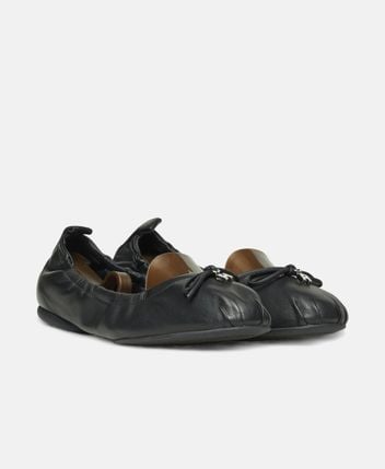 Ballet flats