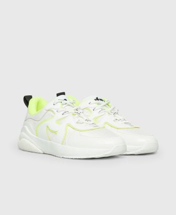 Sneakers H597