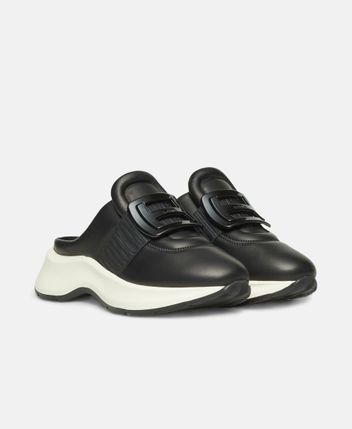 Slip-on sneakers H585