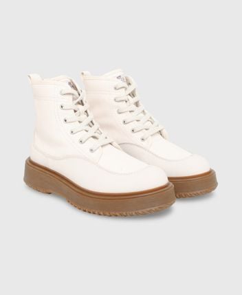 Lace-up ankle boot