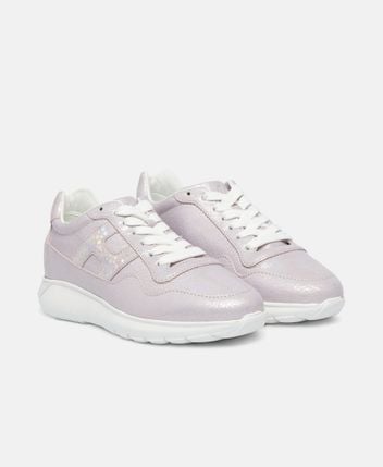 Sneakers Interactive