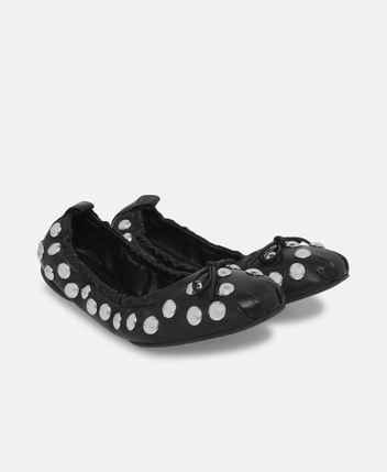 Ballet flats