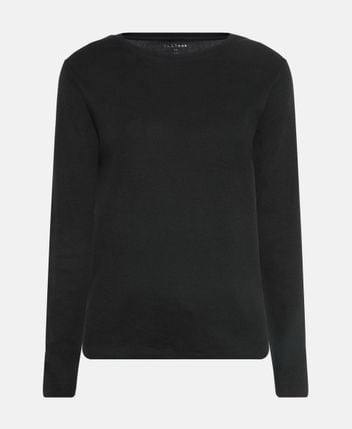 Long-sleeved top