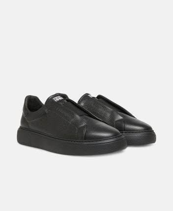 Slip-on sneakers