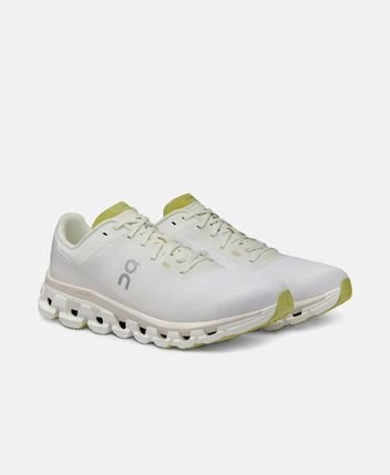 Running shoes Cloudflow 4
