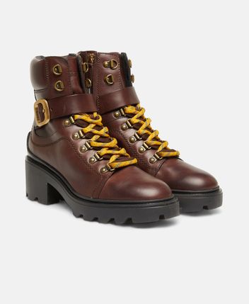 Lace-up ankle boot