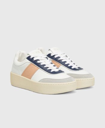 Platform sneakers