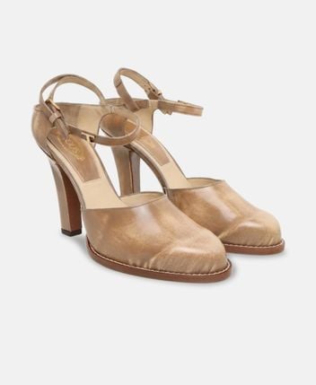 Ankle strap pump