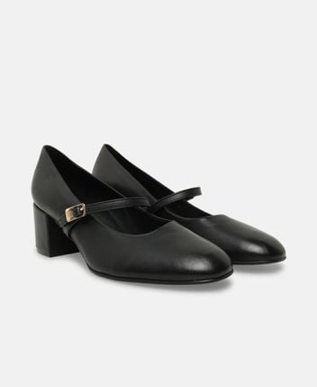 Mary Jane pumps