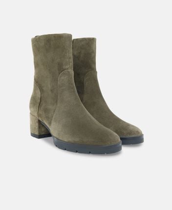 Ankle boots