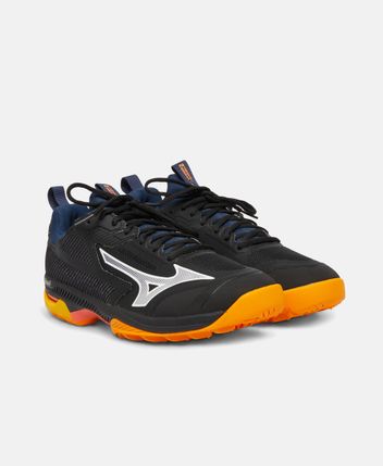 Tennis shoes Wave Panthera 2