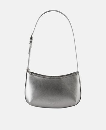 Leather shoulder bag