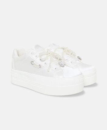 Platform sneakers Paired pearl