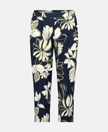 Cropped trousers
