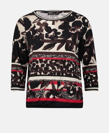 Long-sleeved top