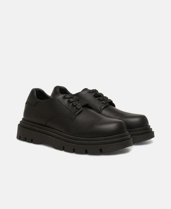 Lace-up shoes