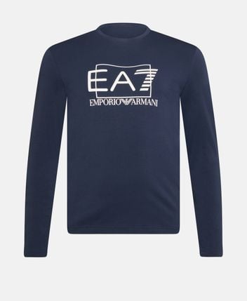 Long-sleeved top