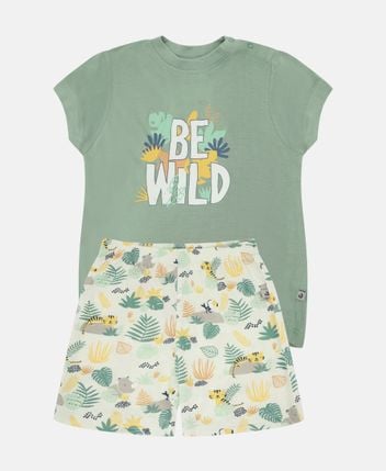 Set of t-shirts and shorts