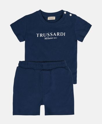 T-shirt and shorts set