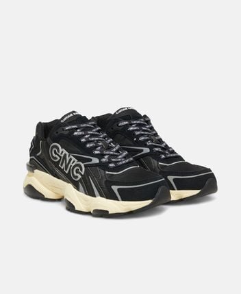 Chunky sneakers