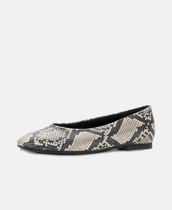 Ballet flats