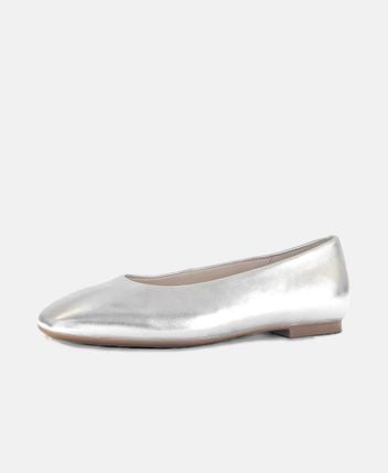Ballet flats