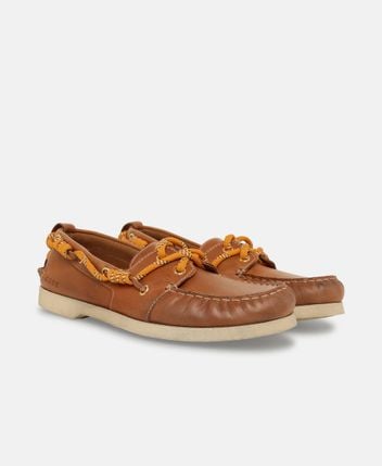 Boat shoes