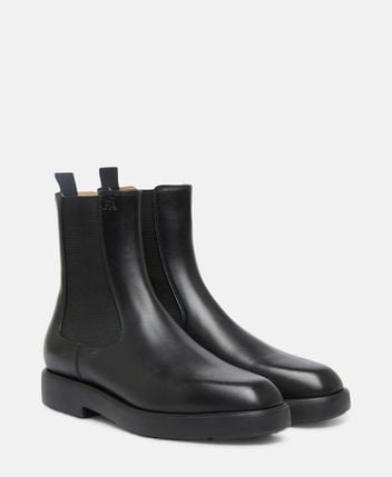 Chelsea boots