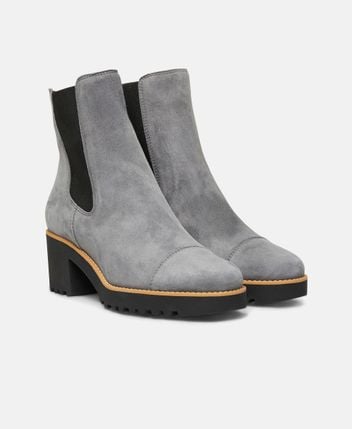 Chelsea boots