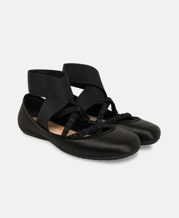 Ballet flats